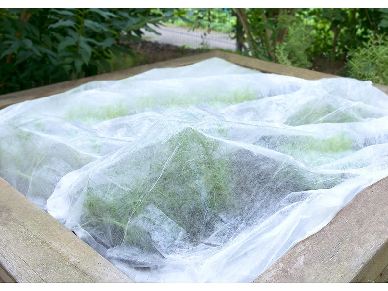 Royal Gardineer Frostschutz-Gartenvliese:8er-Set Frostschutz-Gartenvlies Für Mikroklima, Je 10 X 1,6 M, 17 GSM – Bild 9