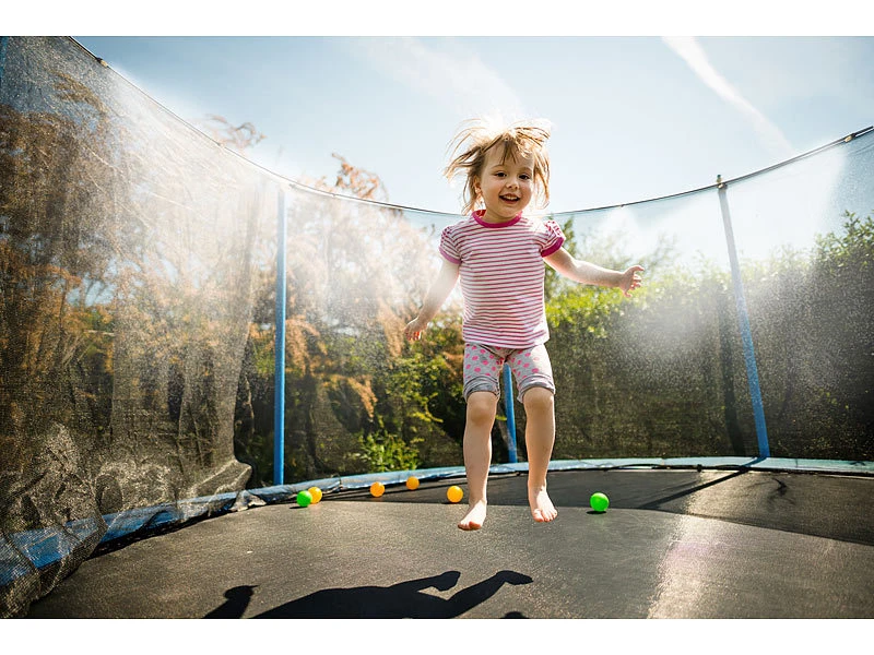 Royal Gardineer Sprühnebel Kühlung:Wasser-Zerstäuber-Set Mit 10-Meter-Schlauch Und 10 Metalldüsen – Bild 5
